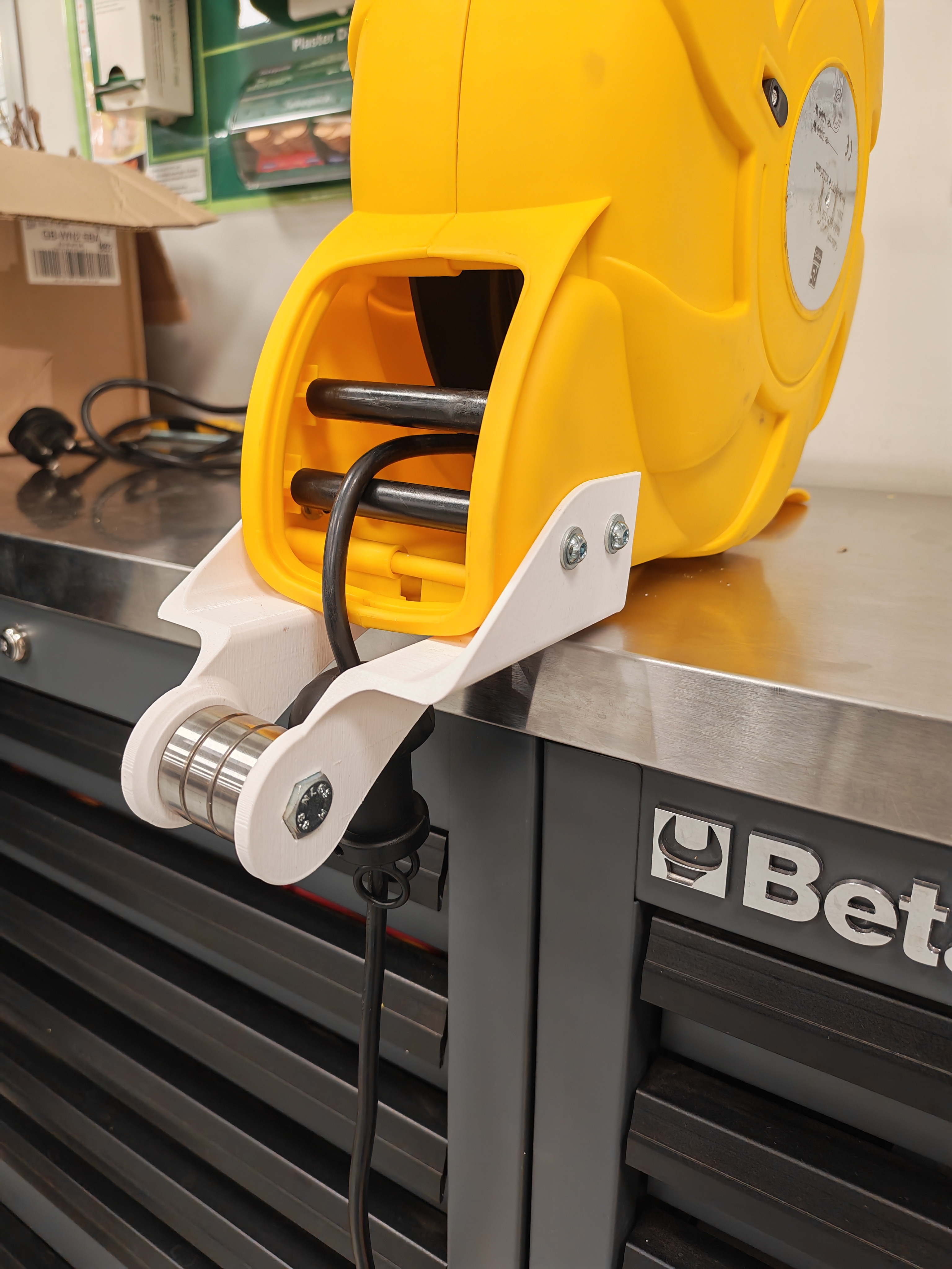 3D printed cable reel bracket installed on Beta tool chest
